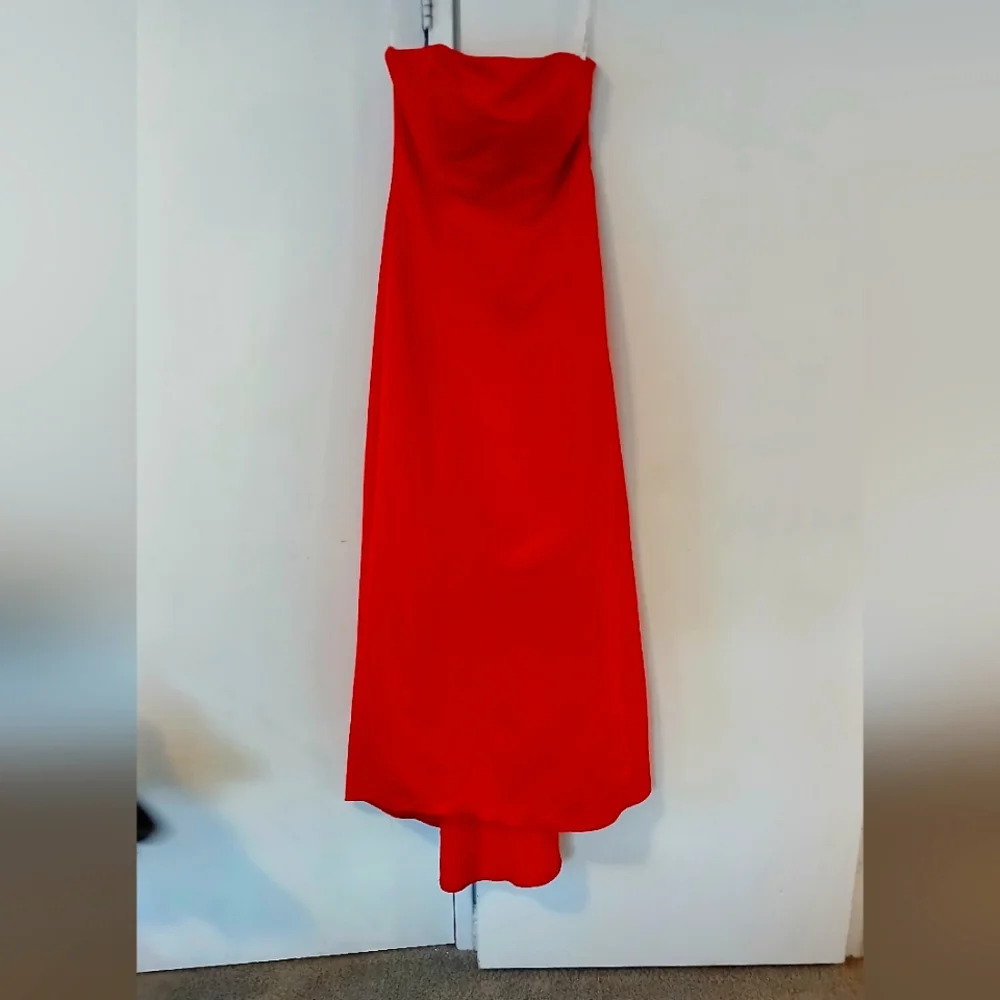 Morgan & Co Red Satin Strapless Long Gown Prom Size 9/10 - Picture 2 of 11